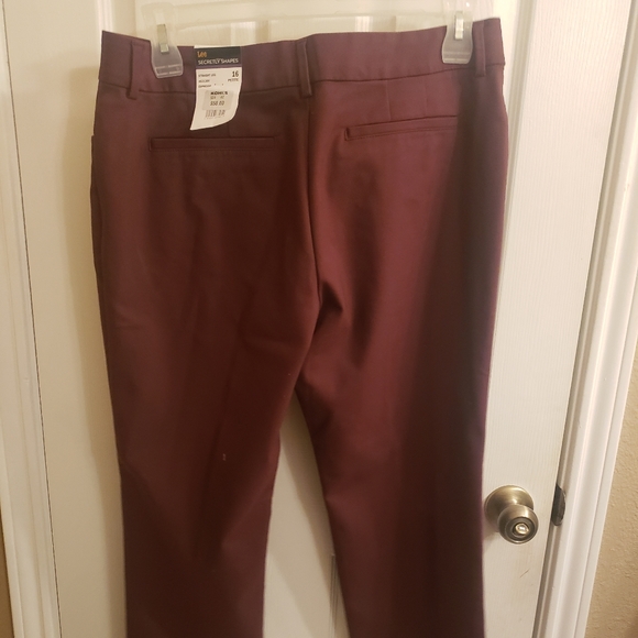 Lee Mid Rise Regular Straight Leg Capri  NWT Size 16P - Picture 5 of 6
